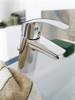 Смеситель для раковины Eurosmart New 23322001 Grohe